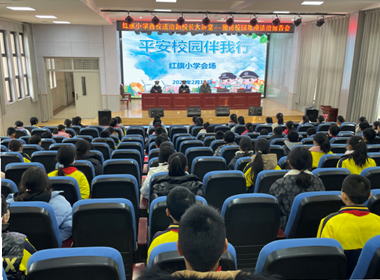 �t��С�W(xu��)���θ�У�L(zh��ng)���v�á����A(y��)��У�@���茣(zhu��n)�}�v��