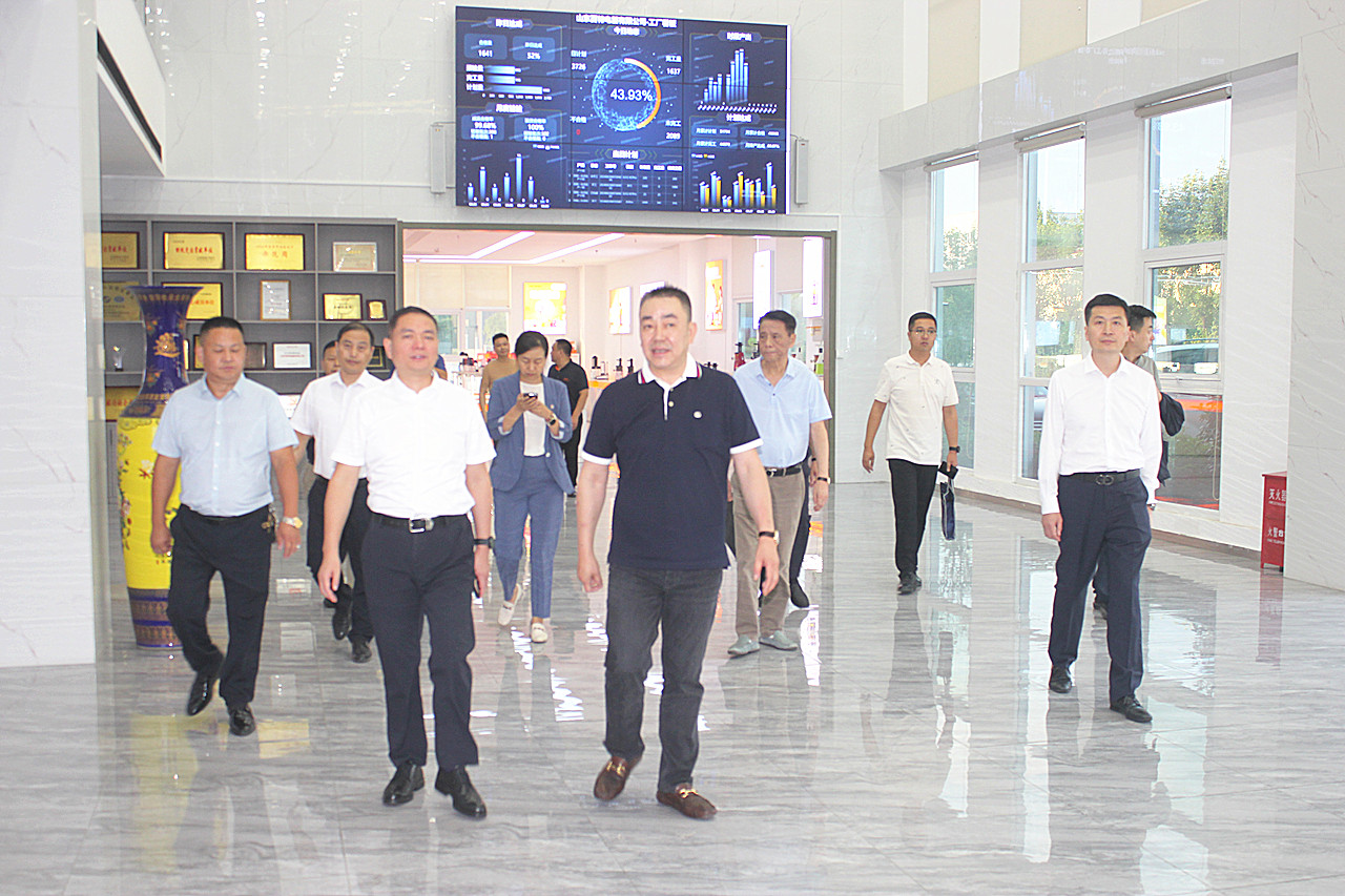 ���f�и����L����һ���W�R���f���Ĵ��̕�(hu��)�{(di��o)�����L